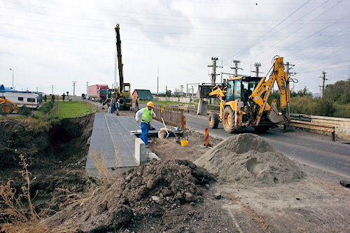 Folytatják a 12-es országút aszfaltozását