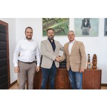 Microbuze electrice școlare moderne și eficiente
